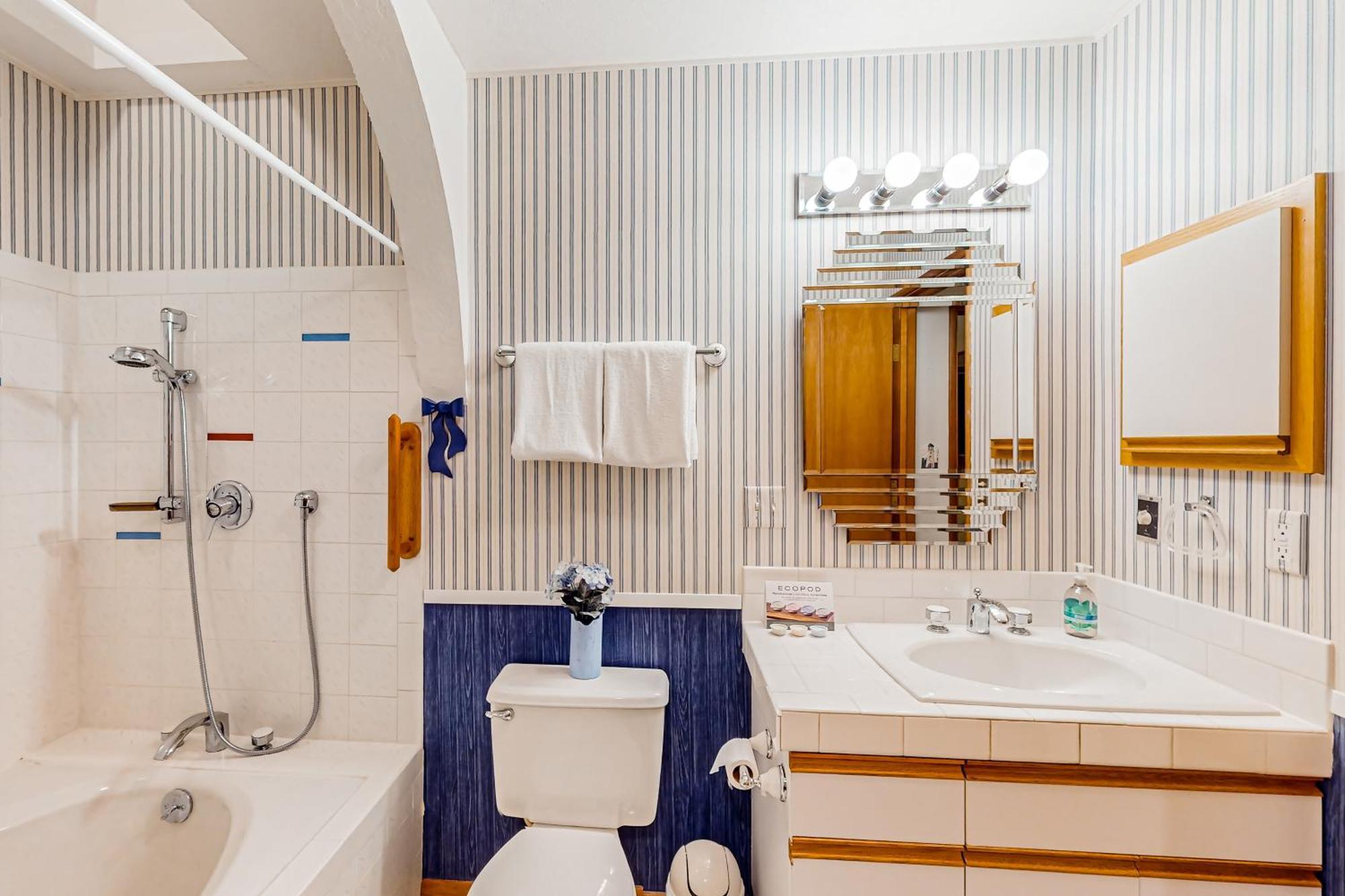 Pacific Princess Crescent City Ngoại thất bức ảnh
